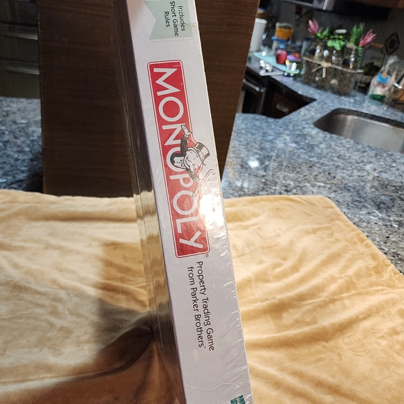 New Sealed Luxury Monopoly - Picture 3 of 6